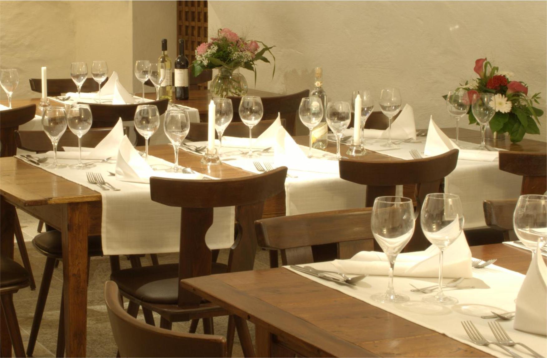 Landhotel Rangau Gasthof & Brennerei Markt Erlbach Buitenkant foto