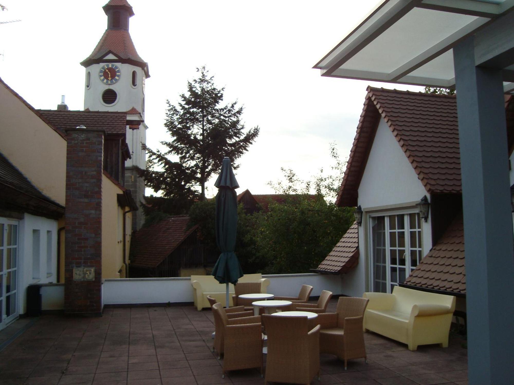 Landhotel Rangau Gasthof & Brennerei Markt Erlbach Buitenkant foto