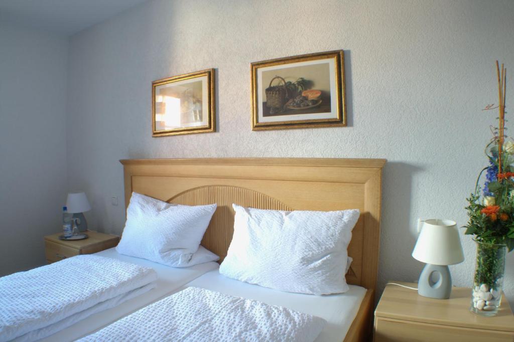 Landhotel Rangau Gasthof & Brennerei Markt Erlbach Kamer foto