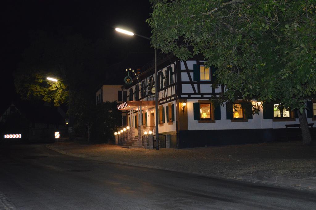 Landhotel Rangau Gasthof & Brennerei Markt Erlbach Buitenkant foto