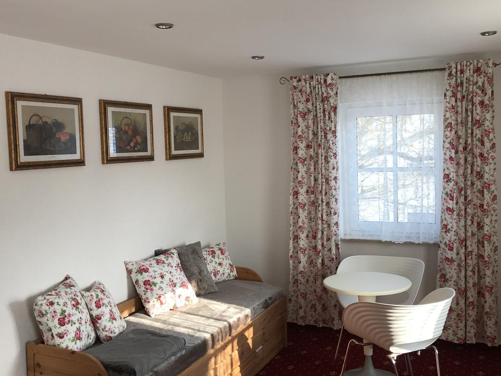 Landhotel Rangau Gasthof & Brennerei Markt Erlbach Buitenkant foto
