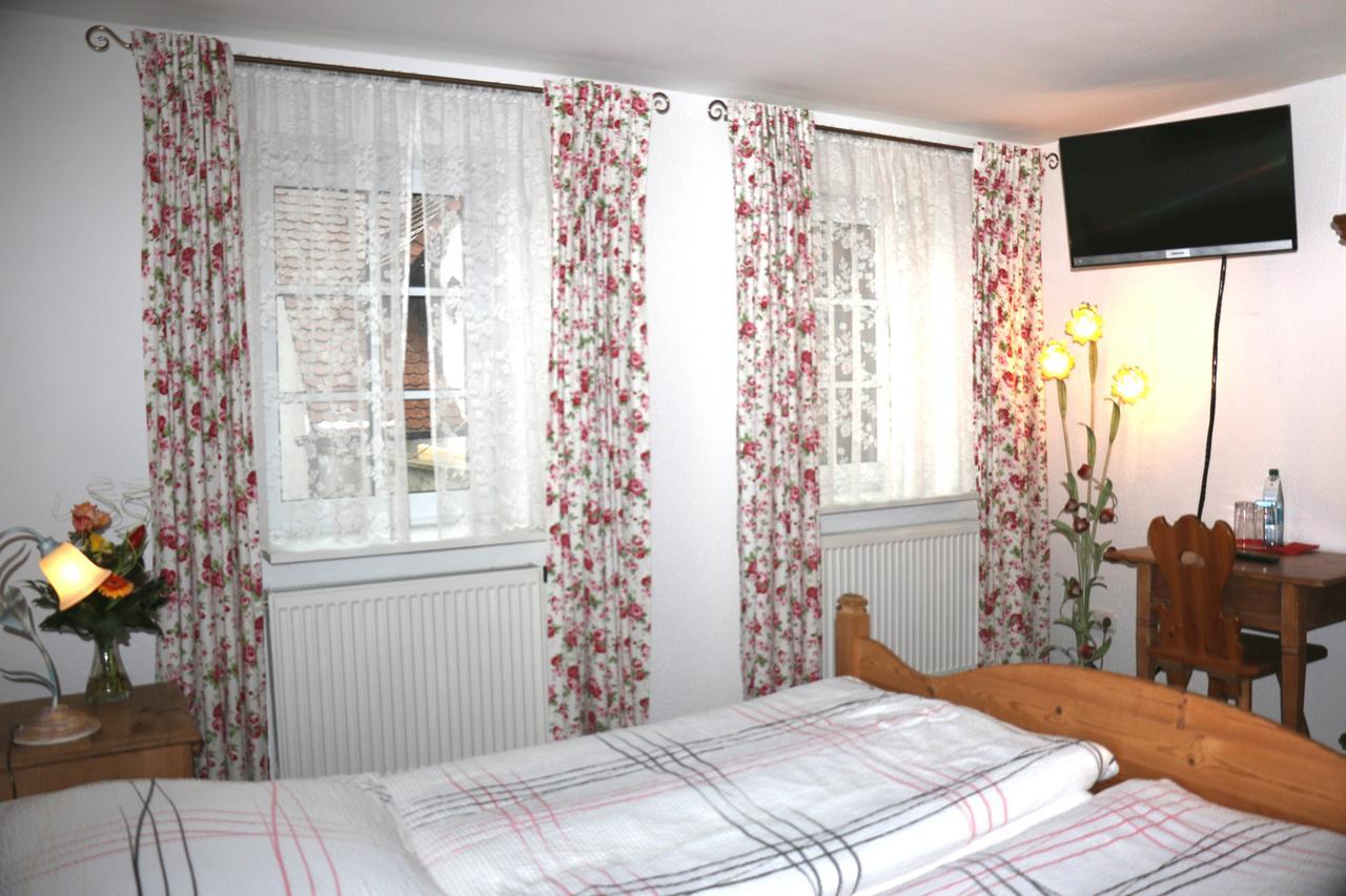 Landhotel Rangau Gasthof & Brennerei Markt Erlbach Buitenkant foto