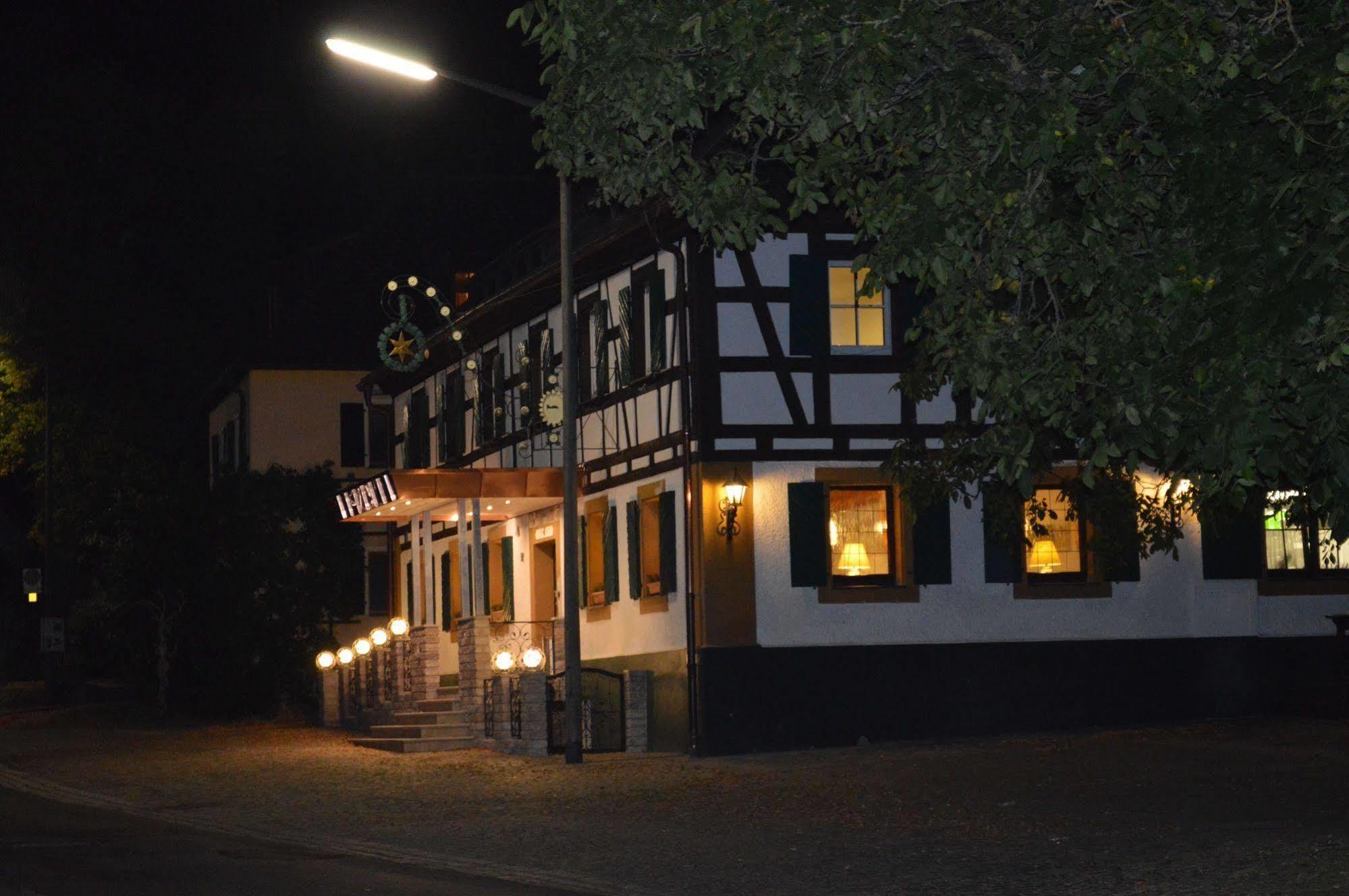 Landhotel Rangau Gasthof & Brennerei Markt Erlbach Buitenkant foto